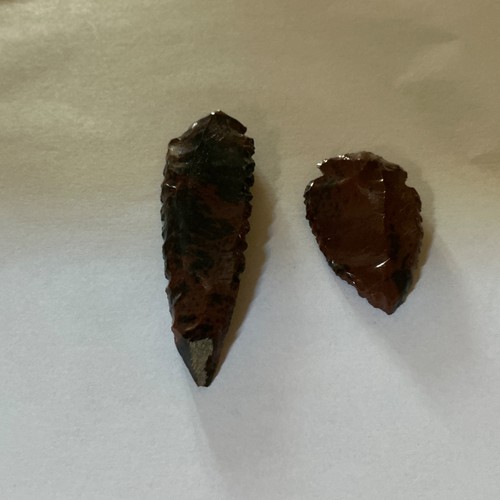 Mahogany obsidian serrated
